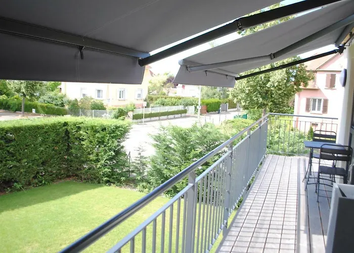 Quiet Corner 公寓 *